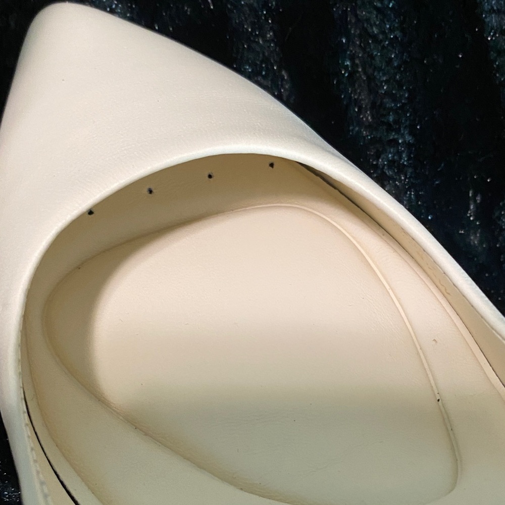 ANTONIO MELANI Light Cream Pointed-Toe Pumps - Picture 7 of 9